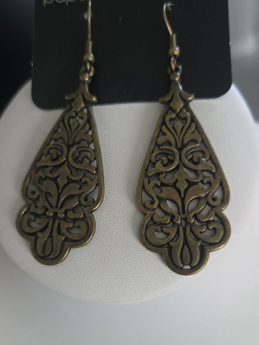 Paparazzi Greenhouse Goddess Brass Earrings NWT